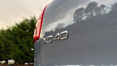 Volvo Xc40 2.0 B4P Plus Dark 5dr AWD Auto Petrol Estate